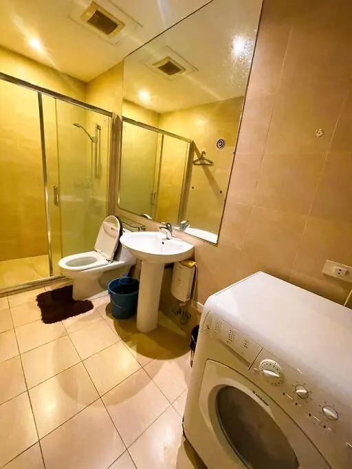 Cozy & Spacious 2Br Penthouse In Makati Manila Apartment
