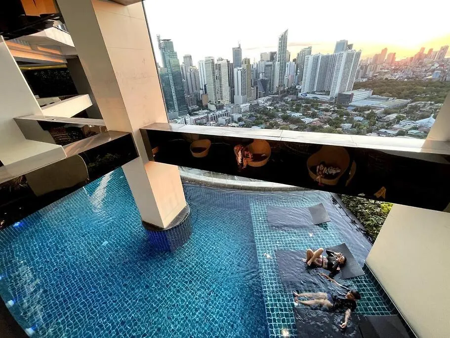 Cozy & Spacious 2Br Penthouse In Makati Manila Philippines